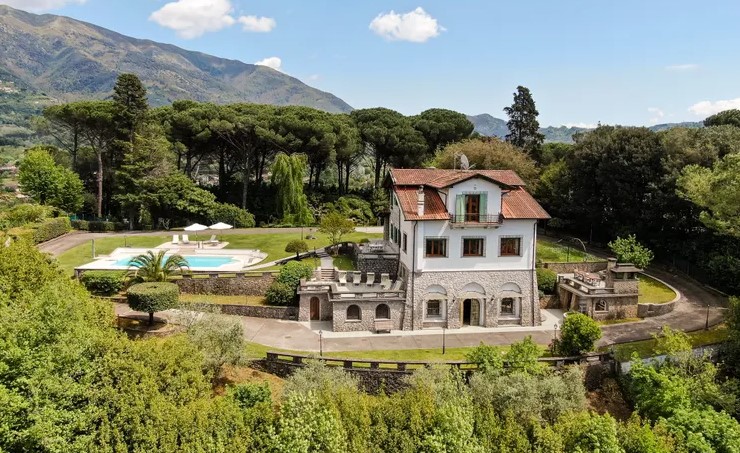 Luxury Italian Villas for Sale