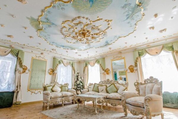 luxurious russian home